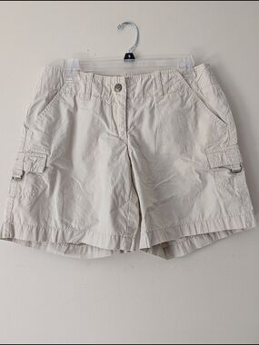 Tommy Hilfiger 90s tan shorts size 6